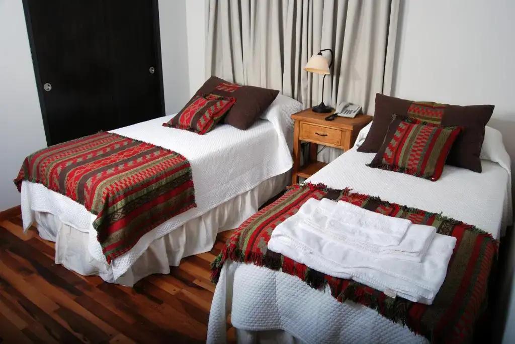 Rio Arriba Suites Apartments y Resto - главное фото