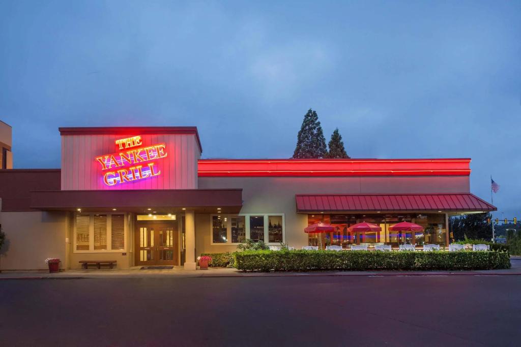 Red Lion Hotel & Conference Center - Seattle/Renton - главное фото