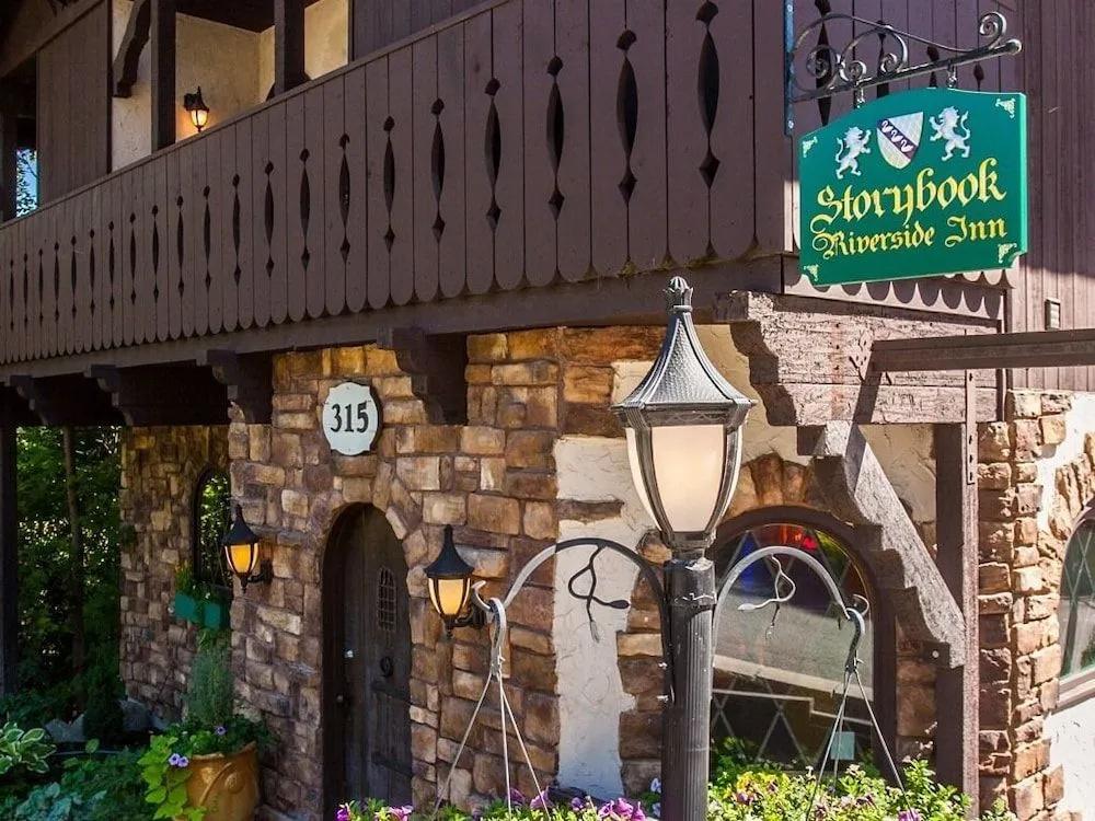Storybook Riverside Inn - главное фото