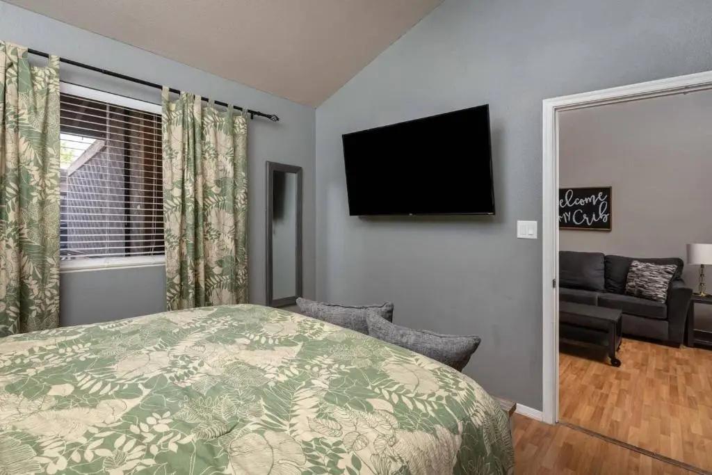 Cozy Gilbert Condo Walking Distance to Downtown! - главное фото