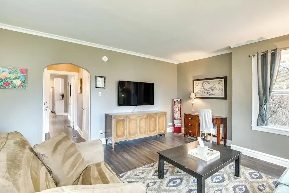 Pet-friendly Family Apartment - Near NU Campus! - главное фото