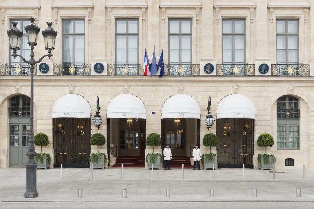 Отель Ritz Paris - главное фото