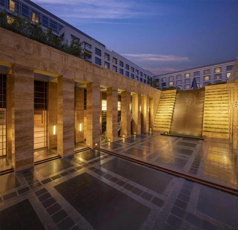 Grand Hyatt Mumbai Hotel and Serviced Apartments - главное фото
