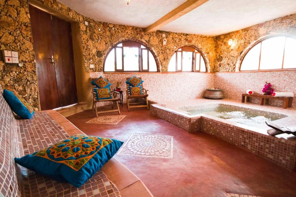 Samaki Lodge - главное фото