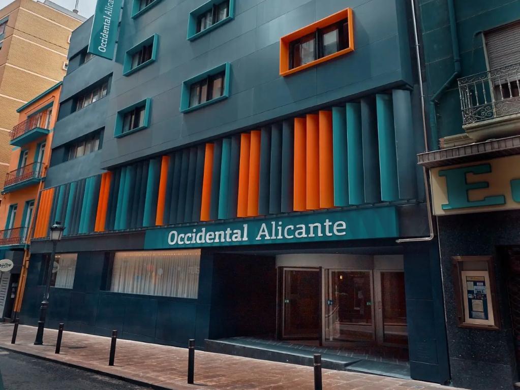 Отель Occidental Alicante - главное фото