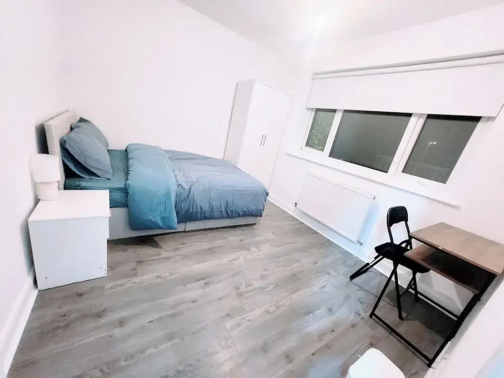 Bas Charming 3 Bedroom House - главное фото