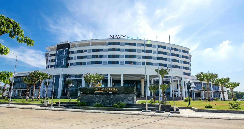Отель Navy Cam Ranh - главное фото