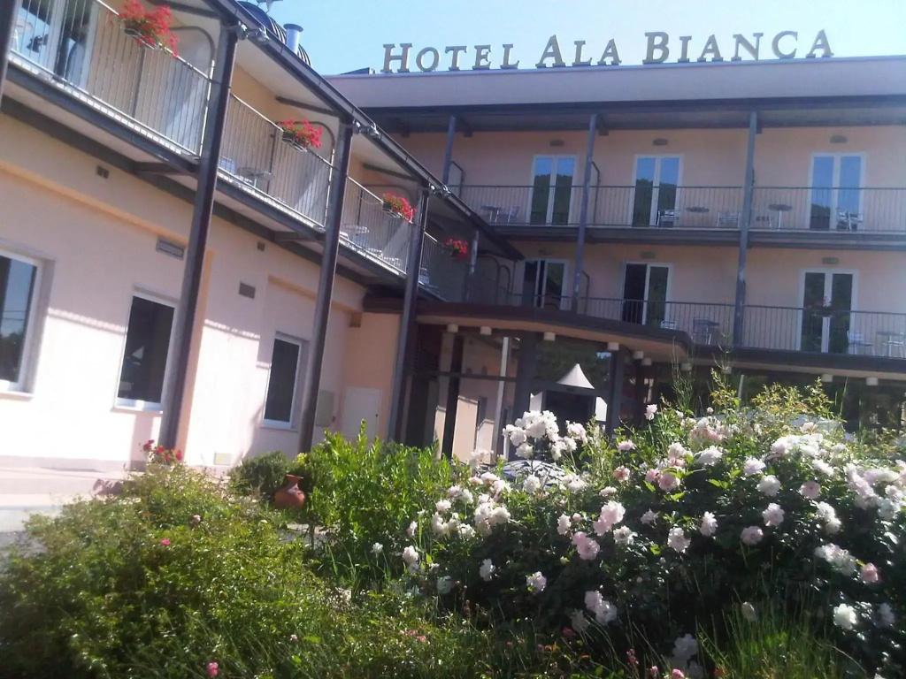 Hotel Ala Bianca - главное фото