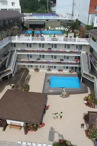 Ekvator Hotel - главное фото