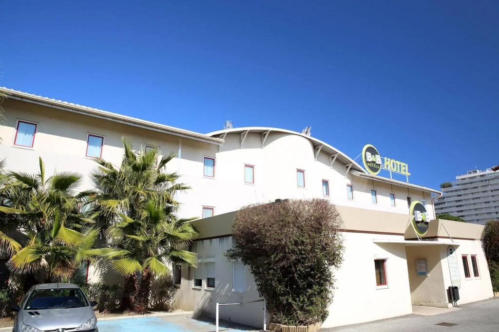 B&B HOTEL Villeneuve-Loubet Plage - главное фото