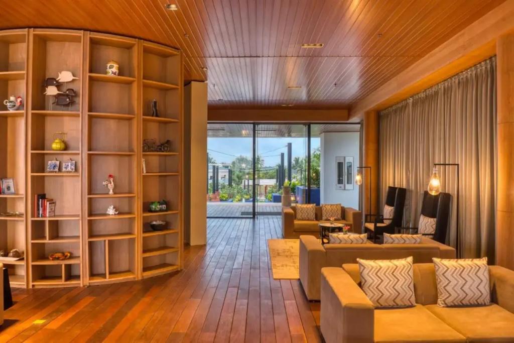 Azaya Beach Resort - главное фото