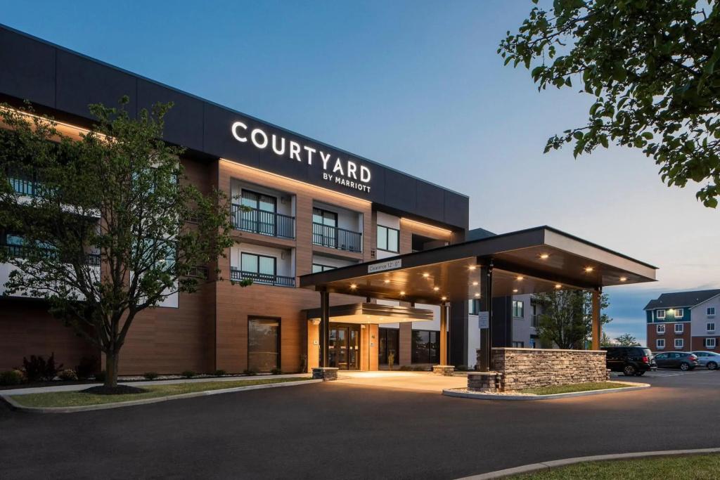 Courtyard by Marriott Cincinnati Airport South/Florence - главное фото