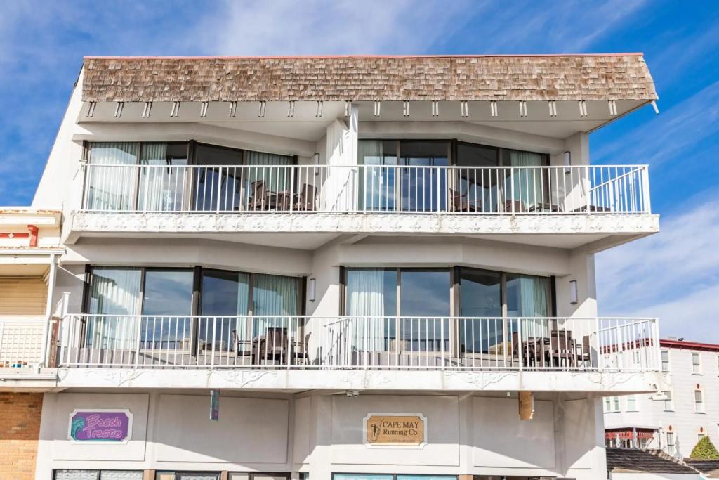 La Mer Beachfront Resort - главное фото