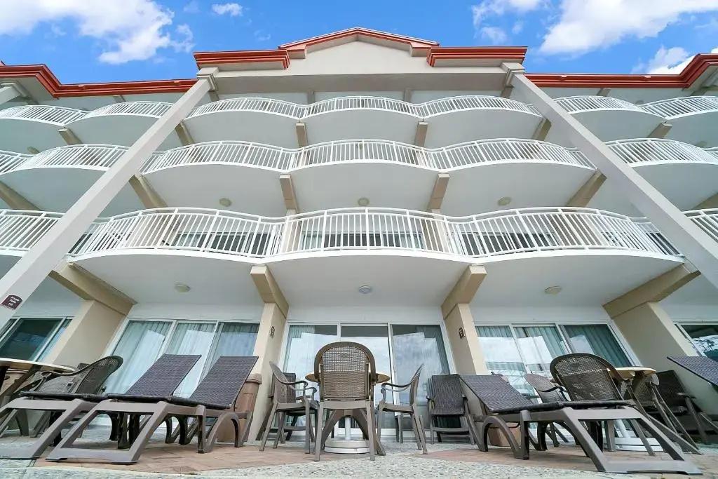 Montreal Beach Resort - главное фото
