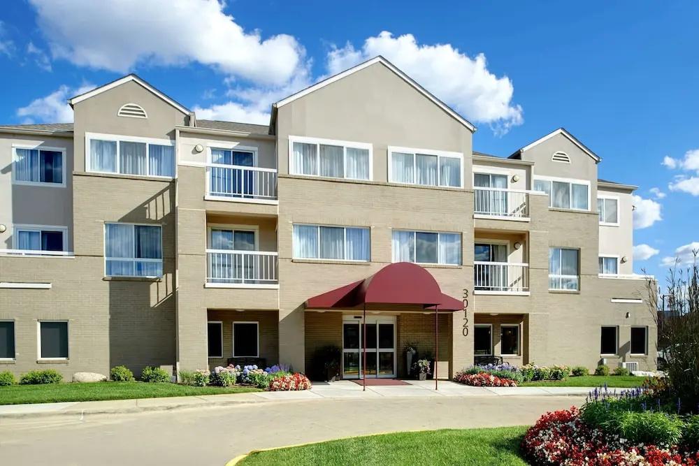Sonesta ES Suites Detroit Warren - главное фото