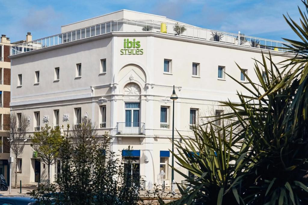 Ibis Styles Hyères Rooftop & Spa - главное фото
