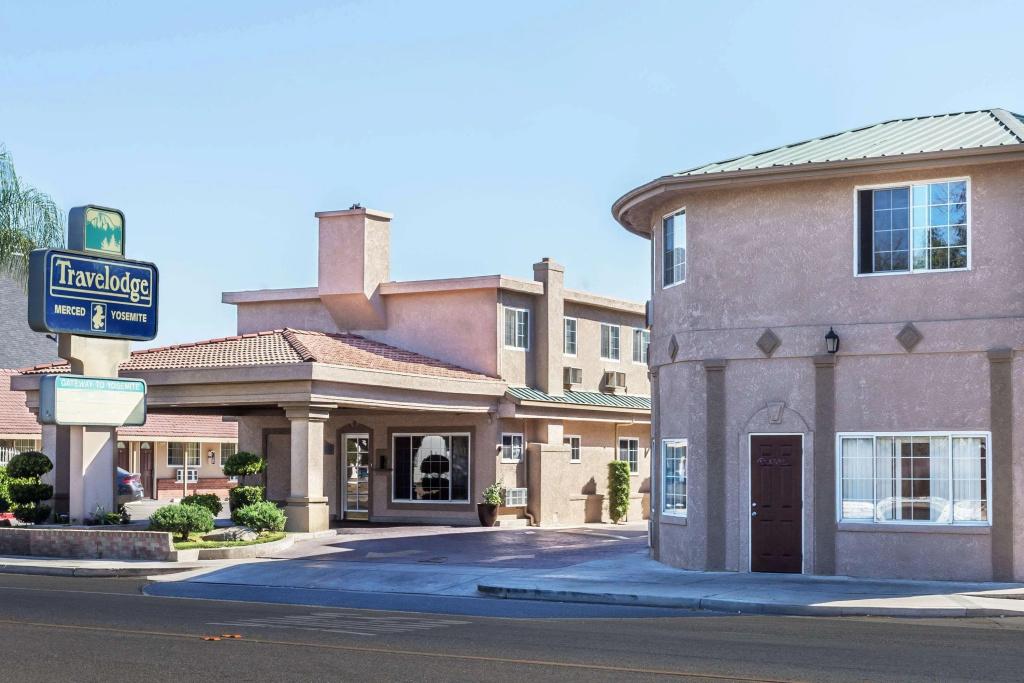 Travelodge by Wyndham Merced Yosemite - главное фото