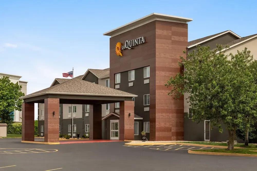 La Quinta Inn & Suites By Wyndham Peru Starved Rock St Park - главное фото