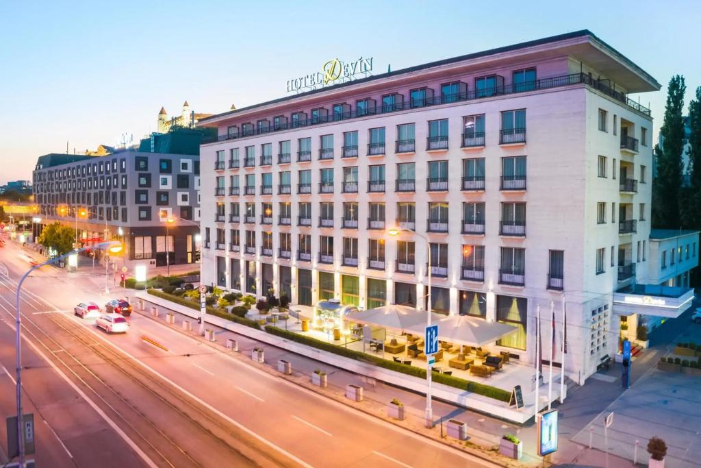Devin Hotel - главное фото