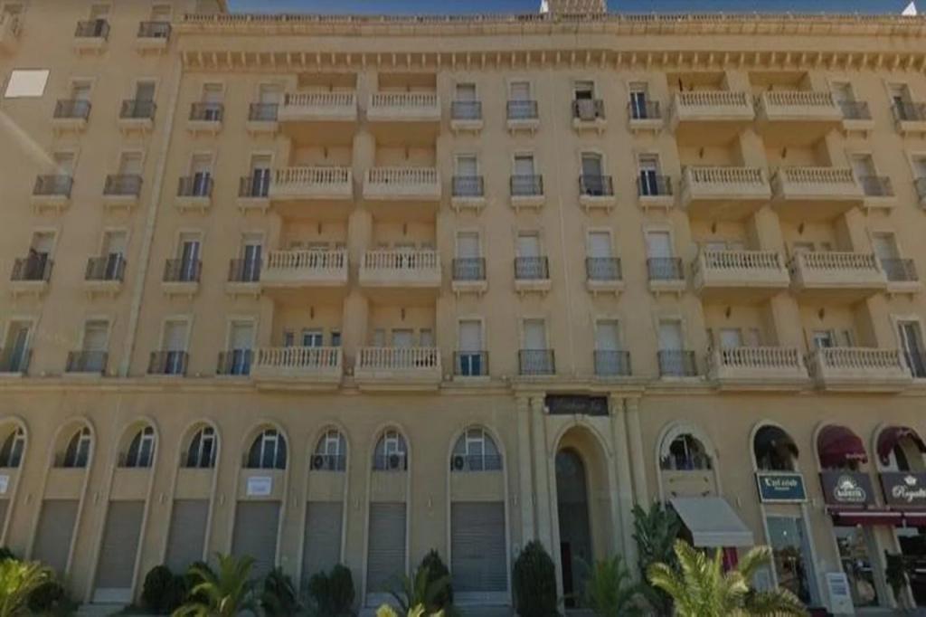 ADAM Hotel Suites - главное фото