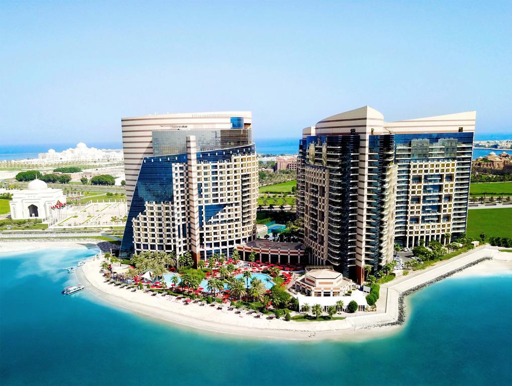 Отель Khalidiya Palace Rayhaan by Rotana - главное фото