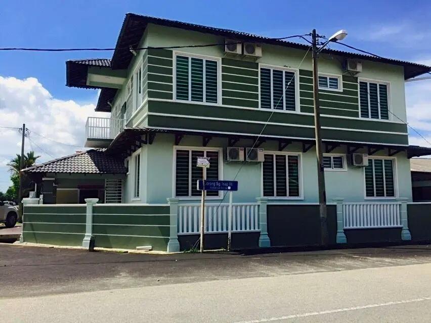 Villasuri Homestay - главное фото