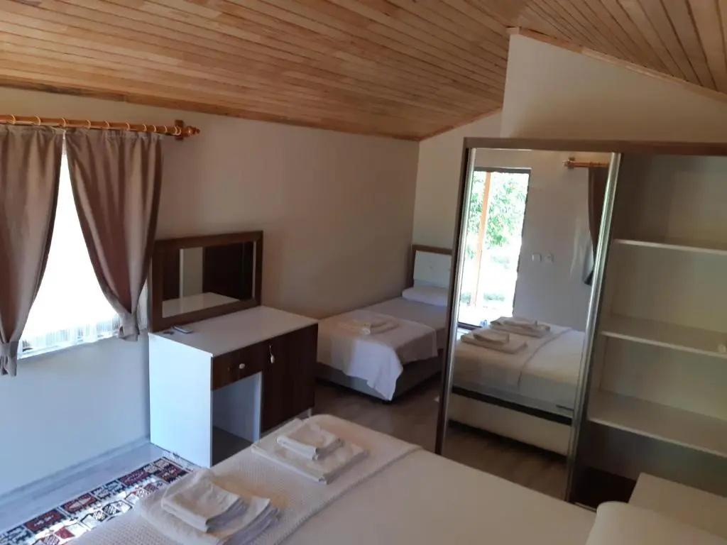 Secret Garden Bungalows & Tent Hotel - главное фото