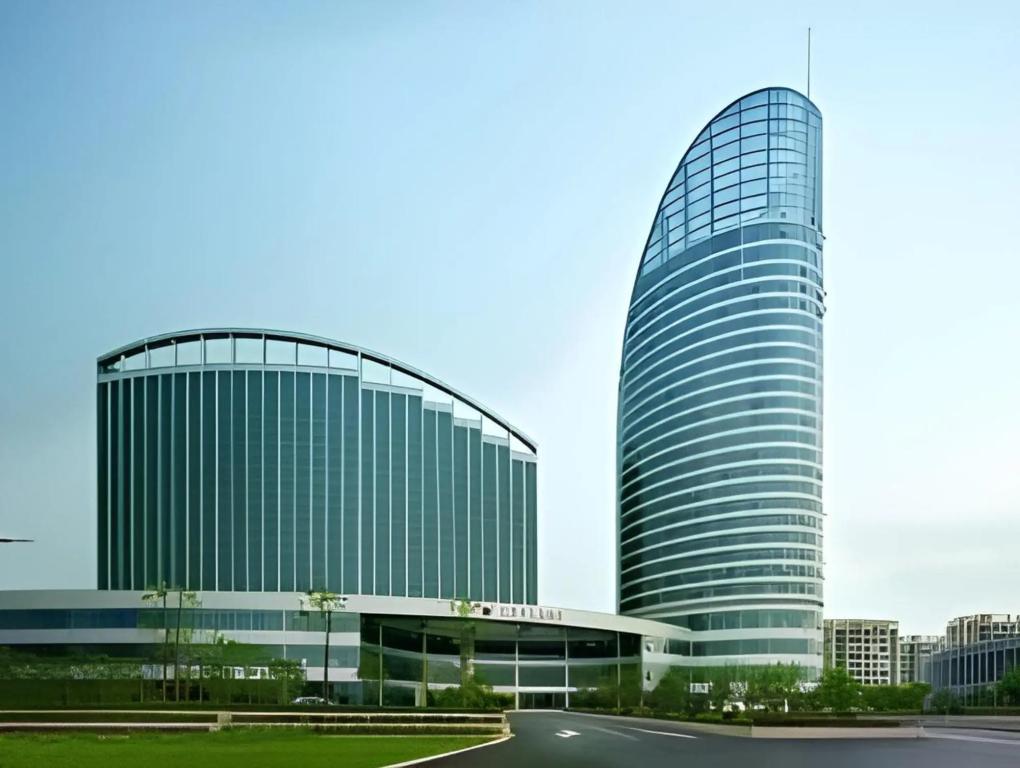 Jurong Yukun New Century Hotel Jiangsu - главное фото