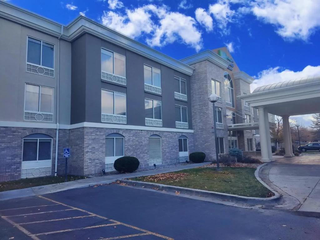 Holiday Inn Express Hotel & Suites Idaho Falls by IHG - главное фото