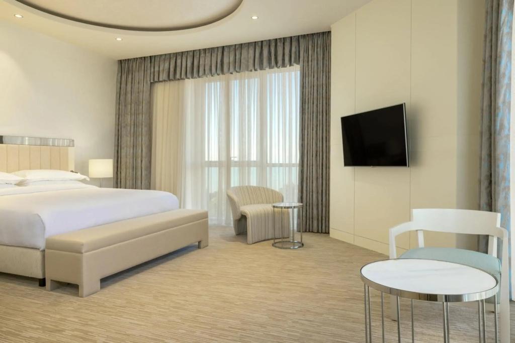 Отель Sheraton Батуми - главное фото