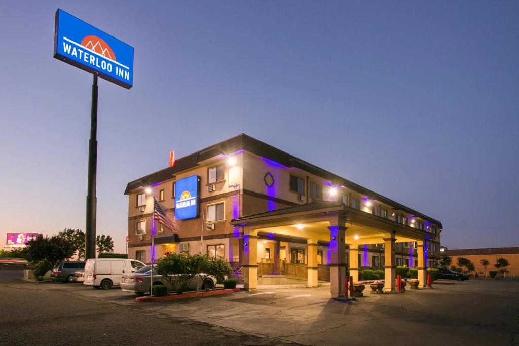Waterloo Inn - главное фото