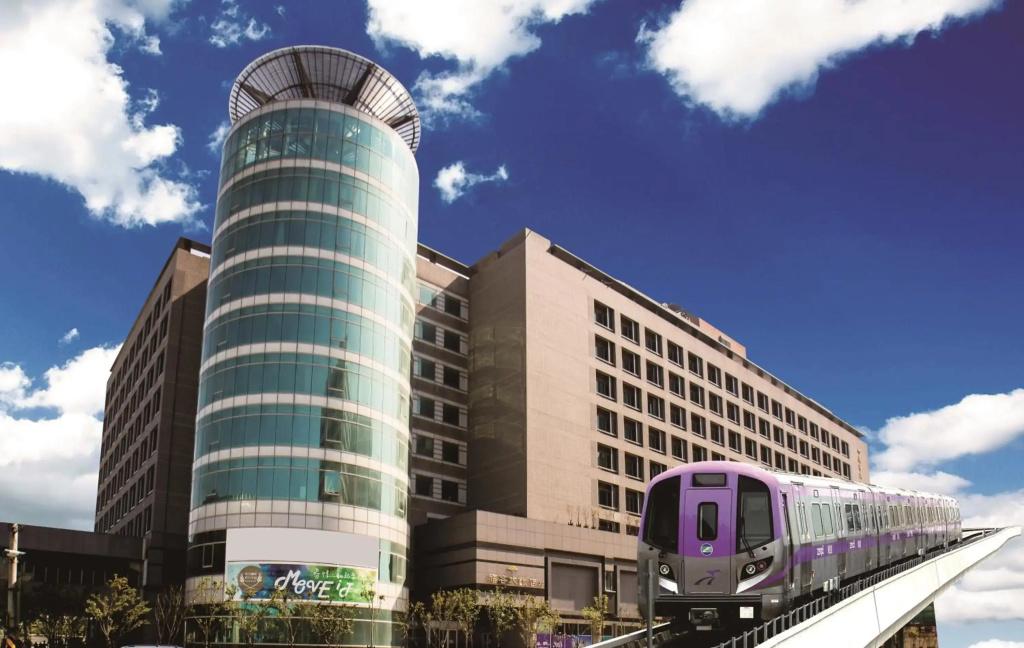 Fullon Hotel Taoyuan Airport Access MRT A8 - главное фото