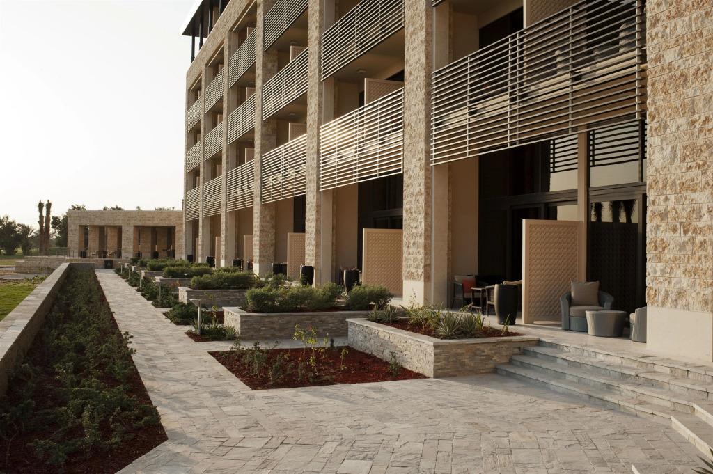 VOGO Abu Dhabi Golf Resort & Spa - главное фото