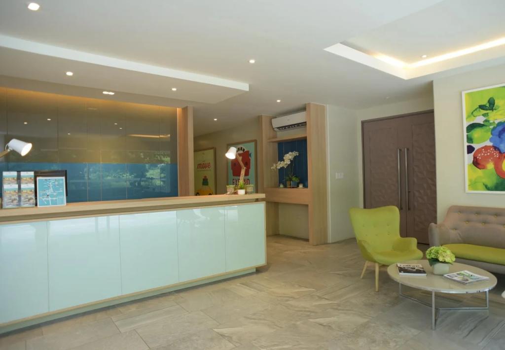 VYBE Hotel - главное фото