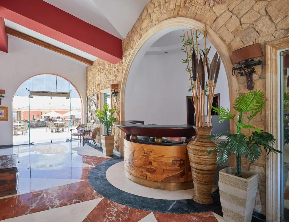 Golden Ocean Marina Hotel - главное фото