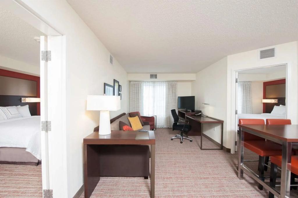 Residence Inn by Marriott Grand Rapids Airport - главное фото