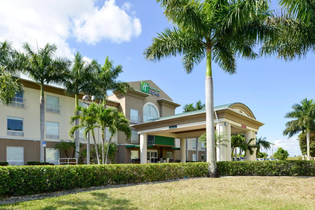 Holiday Inn Express & Suites Florida City by IHG - главное фото