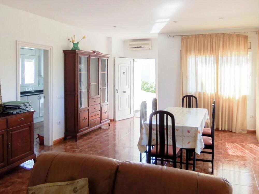 Spacious Holiday Home in L'escala With Swimming Pool - главное фото