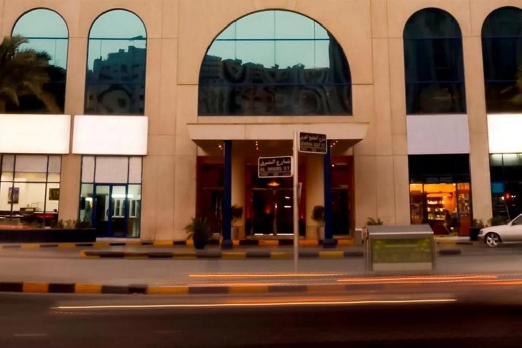 Swiss-Belhotel Sharjah - главное фото
