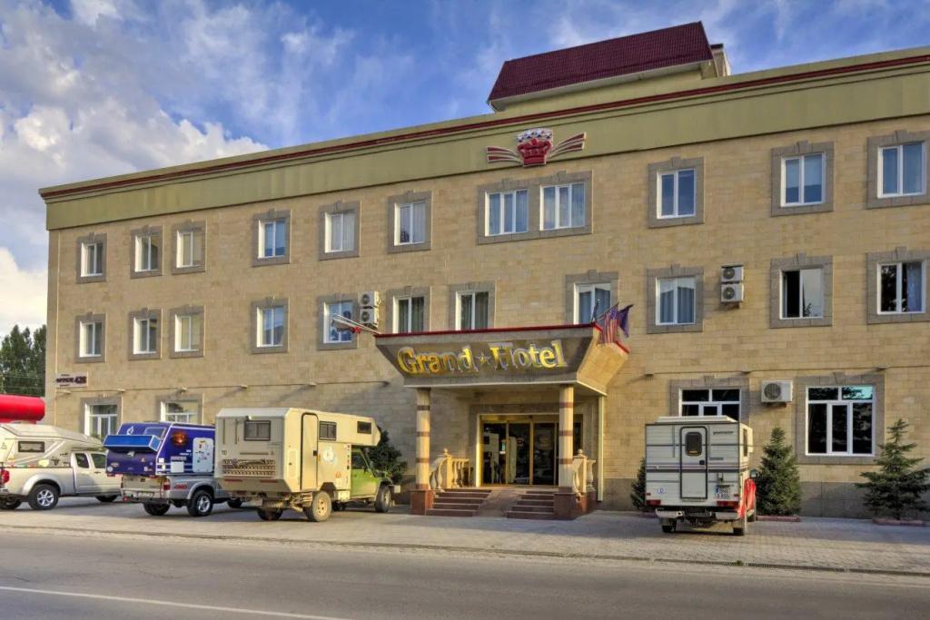 Grand Hotel - главное фото
