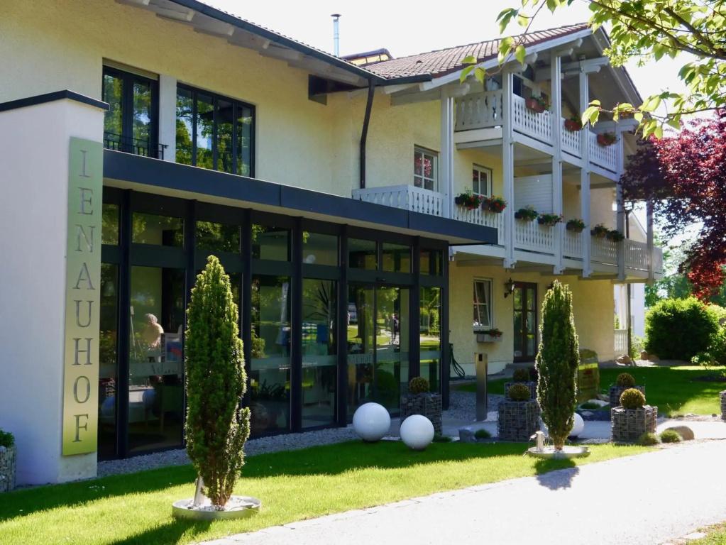 Hotel Lenauhof - главное фото
