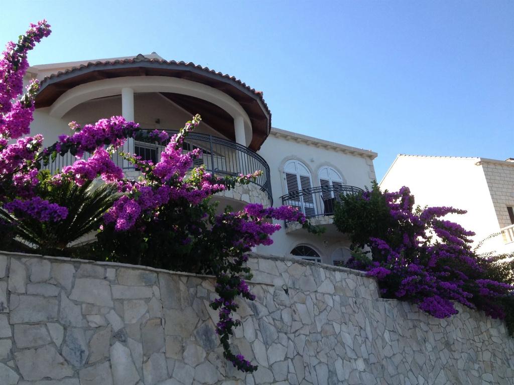 Villa Almadria Luxury Bed & Breakfast - главное фото
