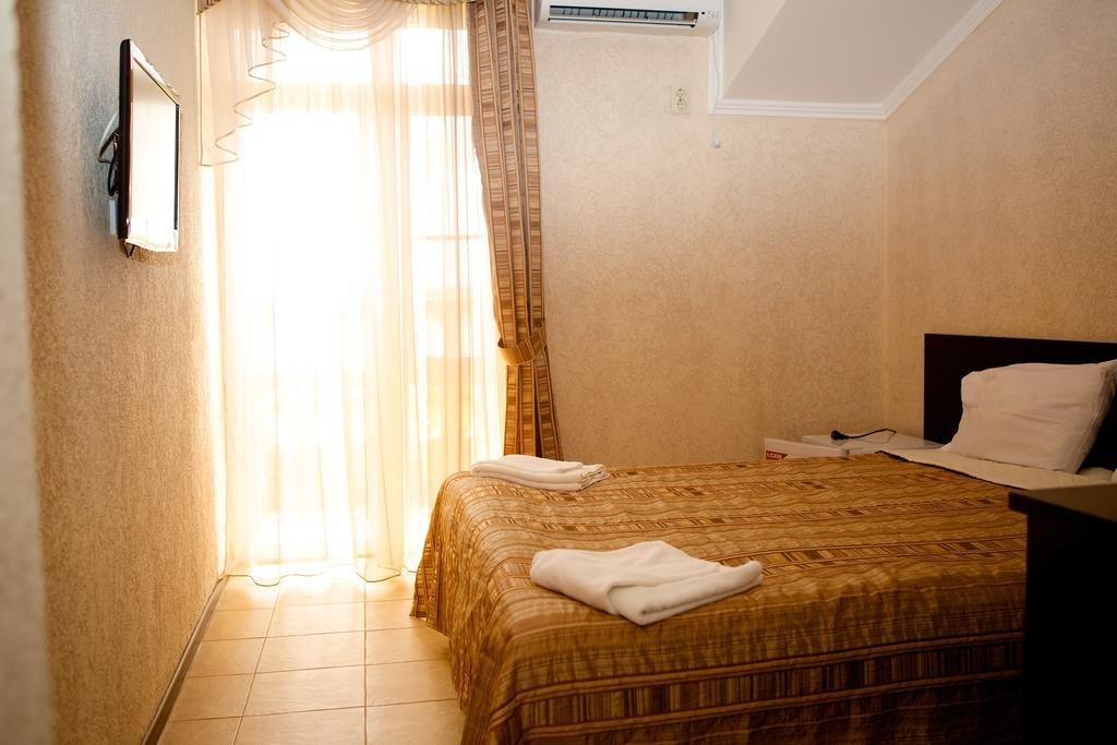 Zamok Arov - главное фото