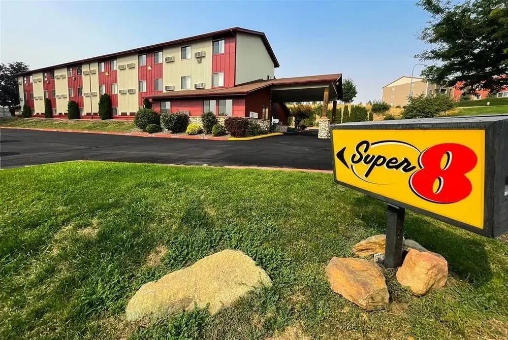 Super 8 By Wyndham Moscow / Pullman - главное фото