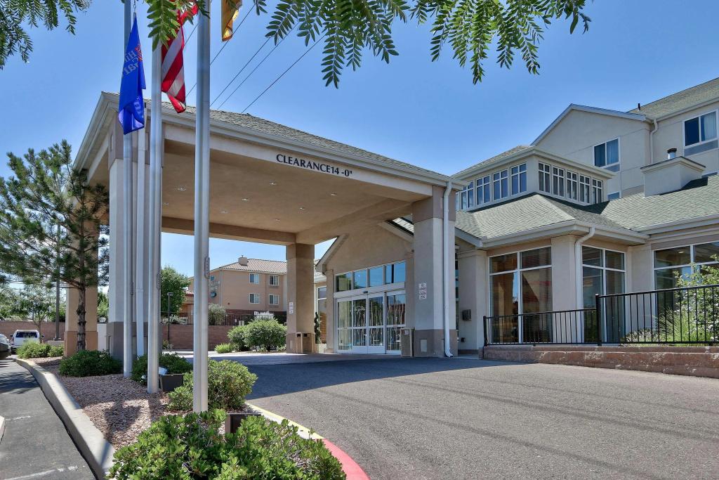 Hilton Garden Inn Albuquerque / Journal Center - главное фото