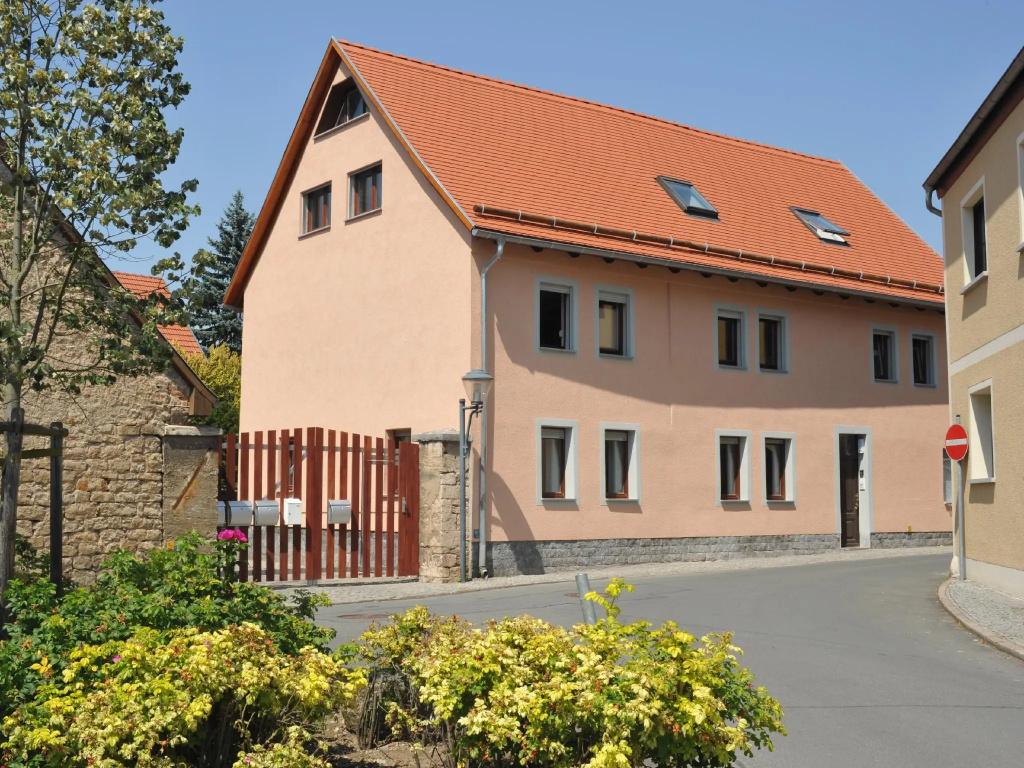 Weimar Ferienwohnung am Goethepark - главное фото