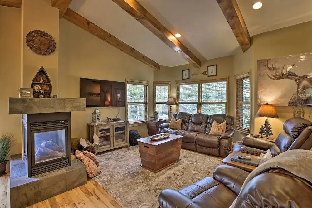 1 Mi to Grand Lake: Family-friendly Gem w/ Hot Tub - главное фото