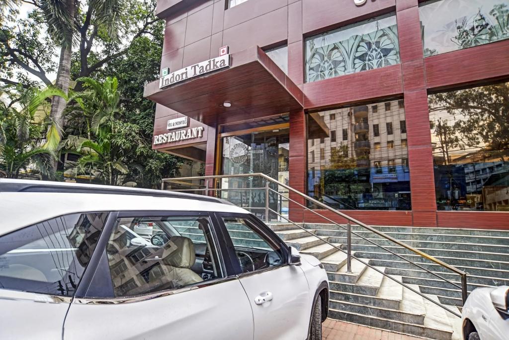 Hotel Utsav Residency by OYO Rooms - главное фото