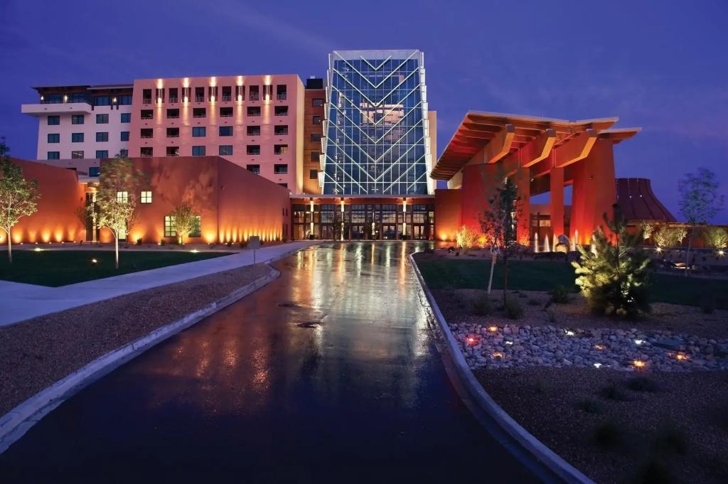 Isleta Resort and Casino - главное фото