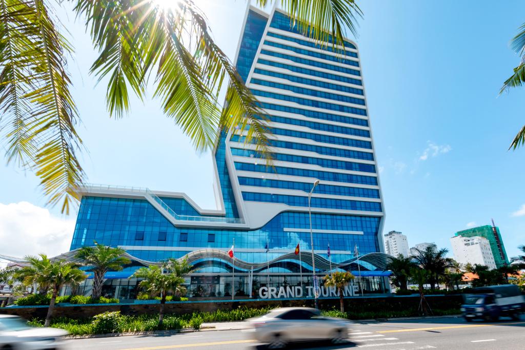 Grand Tourane Hotel - главное фото
